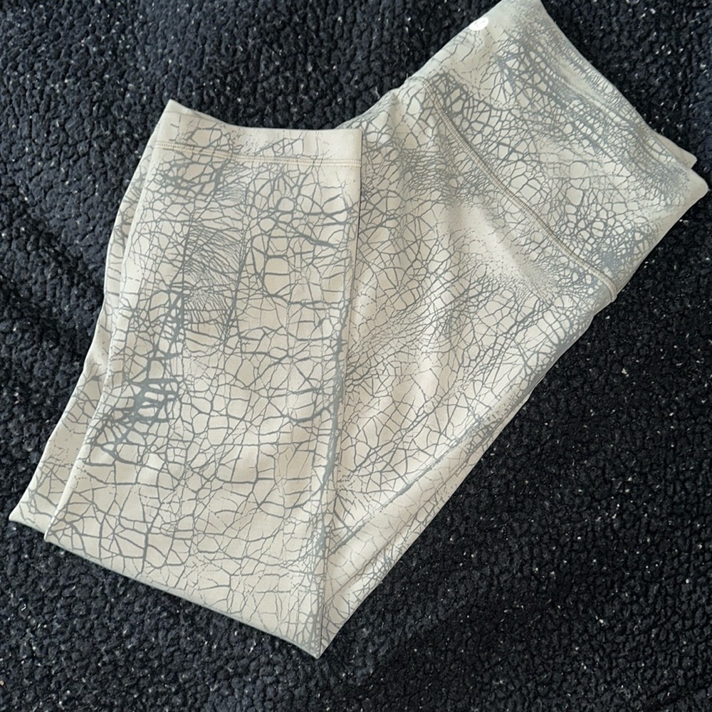 Lululemon Wunder Train High-Rise Pants - Picture 1 of 6